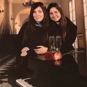 Meet your Posher, Gina